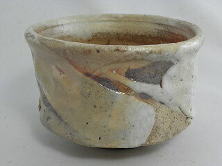 焼締志野　 抹茶茶碗　 文部大臣奨励賞受賞作家 荒川明作　木箱付き こだわりのギフト 還暦祝い などの贈り物に最適 無料ラッピング　 jch-11