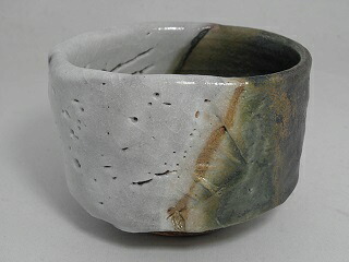 鳴海織部 抹茶茶碗 　文部大臣奨励賞受賞作家 荒川明作　木箱付き こだわりのギフト 還暦祝い などの贈り物に最適 無料ラッピング　 kch-15