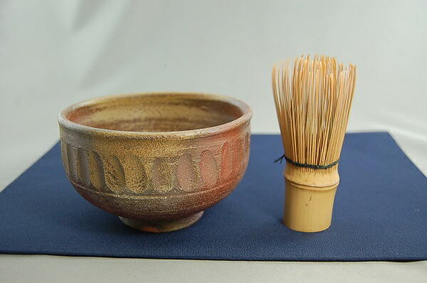 焼締 抹茶茶碗 　文部大臣奨励賞受賞作家 荒川明作　木箱付き こだわりのギフト 還暦祝い などの贈り物に最適 無料ラッピング　dch-6
