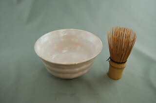 御本手 抹茶茶碗   文部殿上人推しすすめる賞勝ち取る絵書き 荒川明作 木箱付き添い人 こだわりの差し上げ物 還暦祝賀会 などの差し上げ物に至適  無料ラッピング cch-6