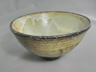 伊羅保 抹茶茶碗  文部殿上人推しすすめる賞勝ちえる執筆者 荒川明作 木箱付き添い人 こだわりの差し上げ物 還暦祝い事 などの差し上げ物に至適  無料ラッピング gch-10