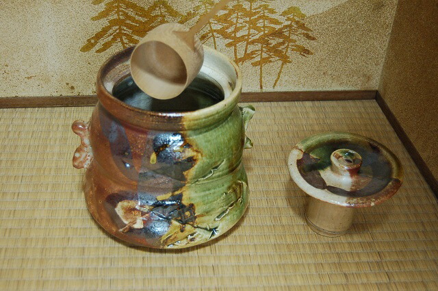 鳴海織部　水指 文部大臣奨励賞受賞作家 荒川明作　 こだわりのギフト 還暦祝い などの贈り物に最適 無料ラッピング　mi-22