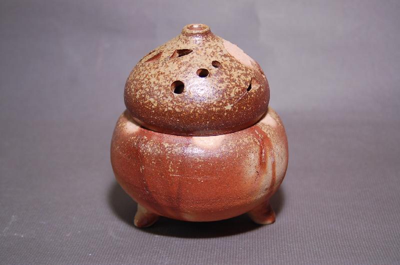 茶道具 菓子噐 祝盆 張貫師 村瀬玄之 作 N 164 楽天市場】村瀬玄之作 張貫こよりあみ袖香合 【現品限り】 木