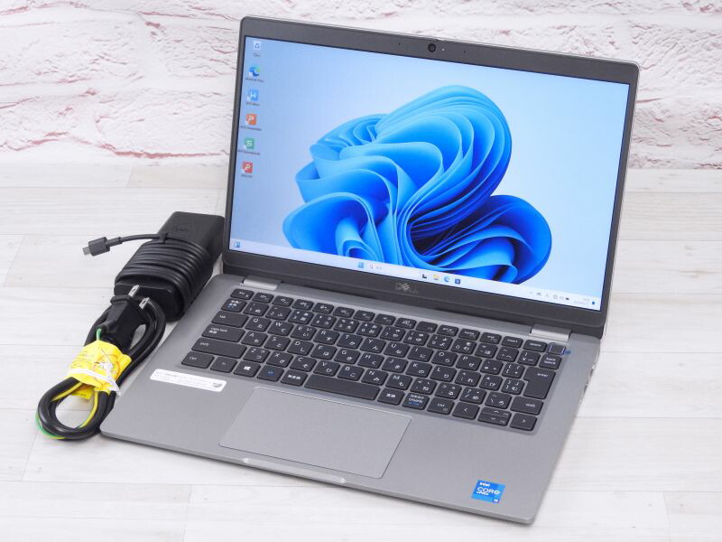 Bランク Dell Latitude3520 第11世代 i5 1135G7 NVMe256GB メモリ8GB