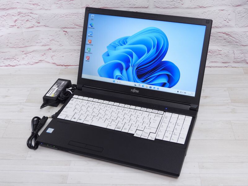 【中古】A序列付ける 富士通 LIFEBOOK A579/C 第8時人 i5 8365U 記憶装置16GB 新品SSD256GB 固定ディスク液晶 Win11