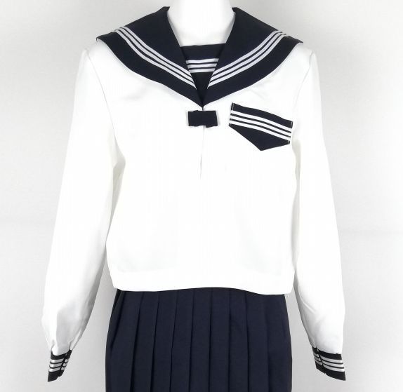 Fujiko - 【新品未使用】 冬セーラー服 白1本線 上着 160A 女子制服 新品未使用】 冬セーラー服 白1本線 上着 160A 女子制服 本物