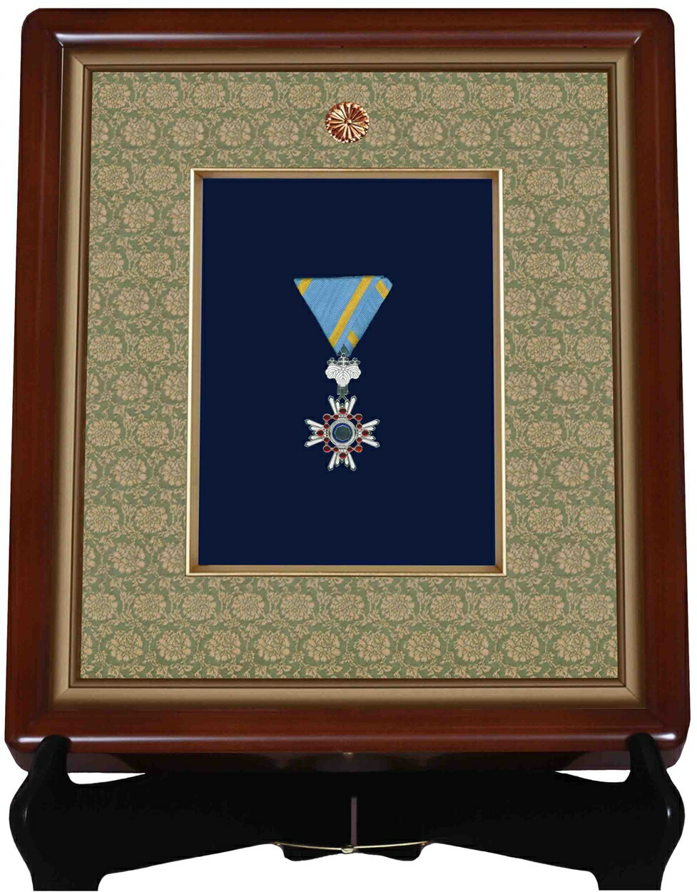 楽天市場】叙勲額縁 勲記 木製フレーム 勲記勲章位記三つ窓一体額 55-6