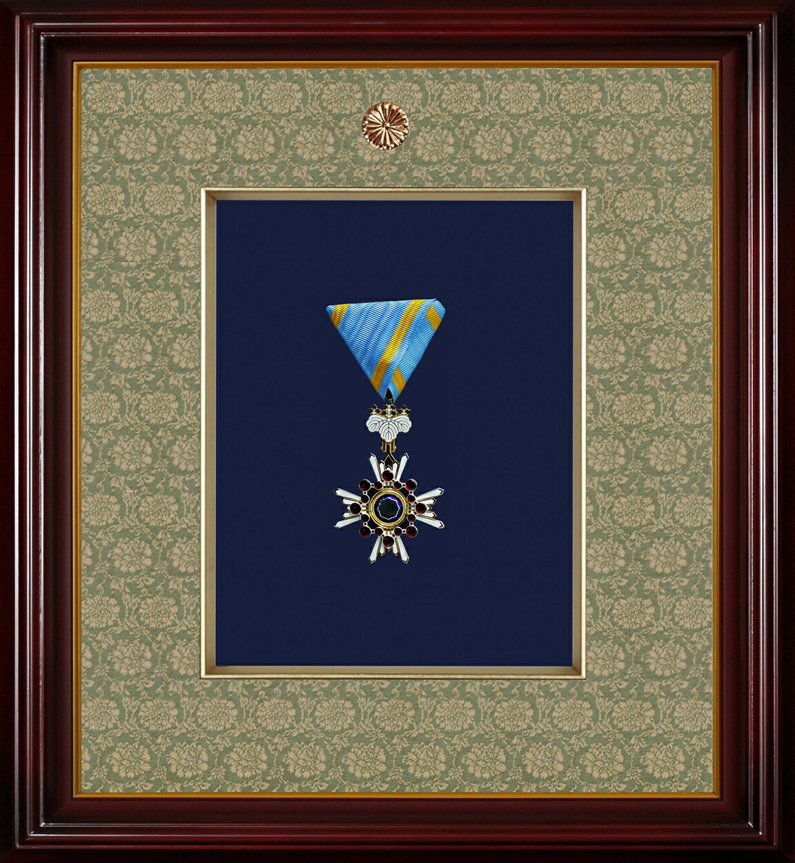 勲章額縁　勲記　木製フレーム　82タイプ勲章額桜材 82-9｜絵画 掛軸 額縁屋 ＴＯＵＯ