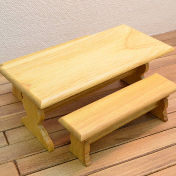 Dollhouse Miniature Kitchen Table with Bench Seating in Oak ~ CLA10567