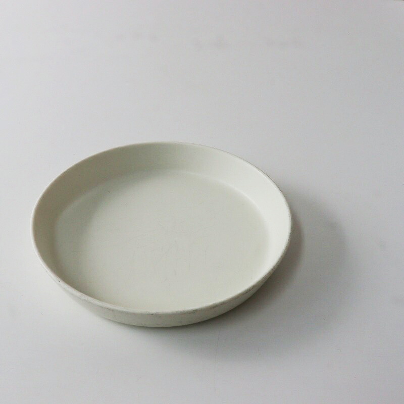 【人気急上昇】 美品 岡田直人 ふちしのぎプレート L/オフホワイト うつわ 食器 食器