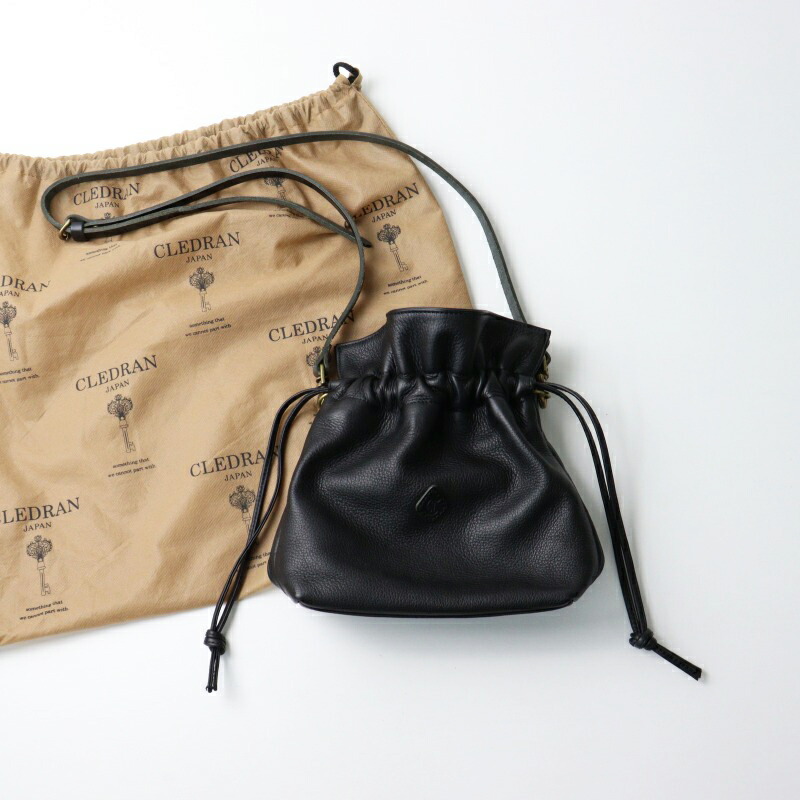 新品　クレドラン　TALL HALF BSKET ラフィアハーフショルダー A4 新品 クレドラン TALL HALF BSKET ラフィアハーフショルダー A4