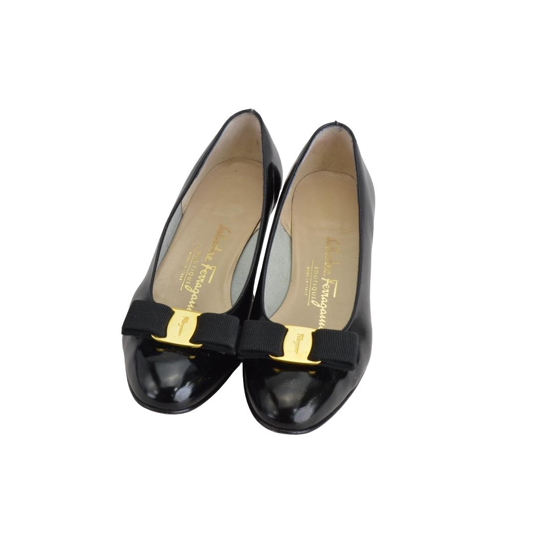 フェラガモ Salvatore Ferragamo パンプス DG03057 レディース 【中古】 【ブランド買取販売トリヴァンドラム】 260704|TRIVANDRUM