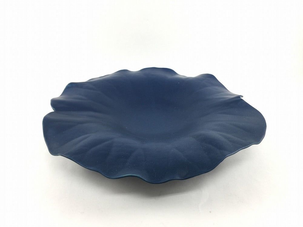 有田焼 李荘窯 青マット ロータスプレート【25cm 中皿 大皿 大鉢 変形皿 蓮の花型 ハス 強化磁器 おしゃれ】