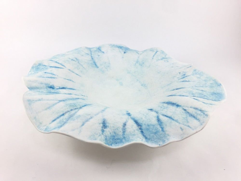 有田焼 李荘窯 Blue Moon(渕青) ロータスプレート【25cm 中皿 大皿 大鉢 変形皿 蓮の花型 ハス 強化磁器 おしゃれ】