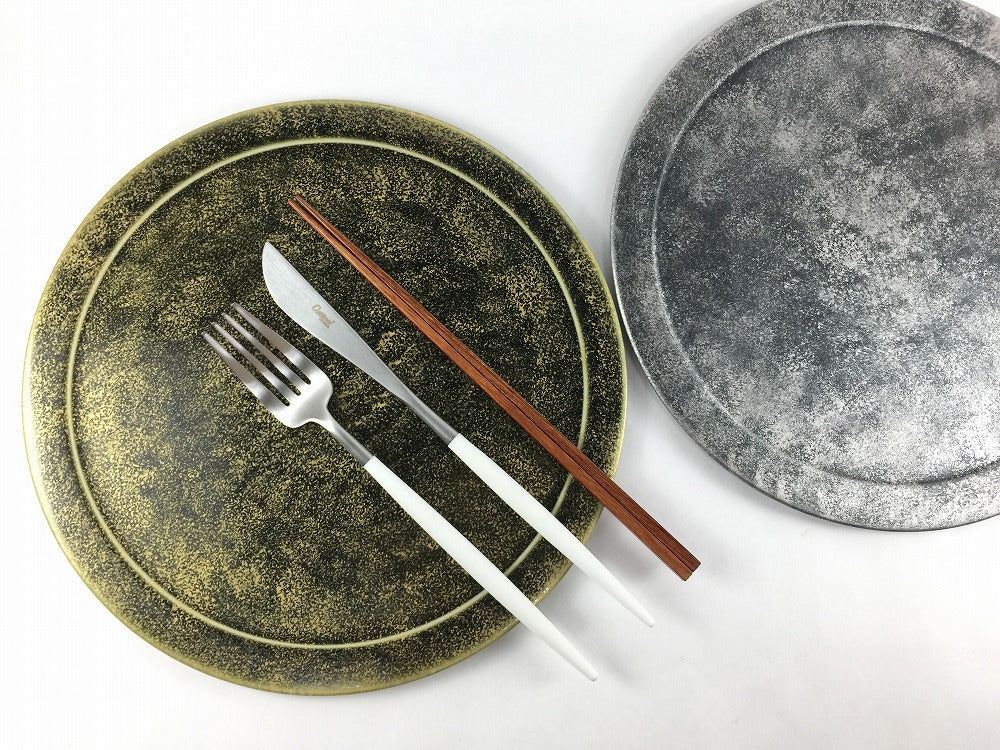 三川内焼 平戸嘉祥製陶所 26cmフラットプレート (鉄彩/オリベ金)【26cm/皿/大皿/丸皿/フラットプレート】