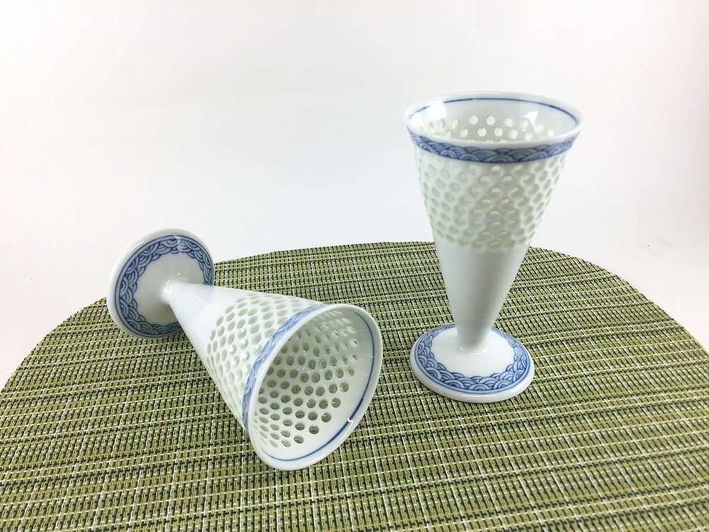 楽天市場】波佐見焼 丹心窯 水晶 青海波 馬上盃【酒器 盃 和食器 磁器