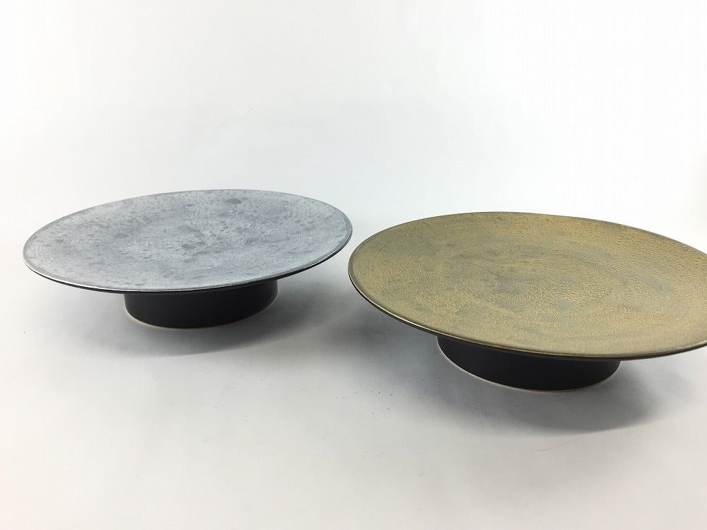 有田焼 吉右衛門窯 19cm高台プレート 黒泡 (雲金 / 雲銀)【19cm 平皿 高台皿 プレート 丸皿 中皿 おしゃれ】