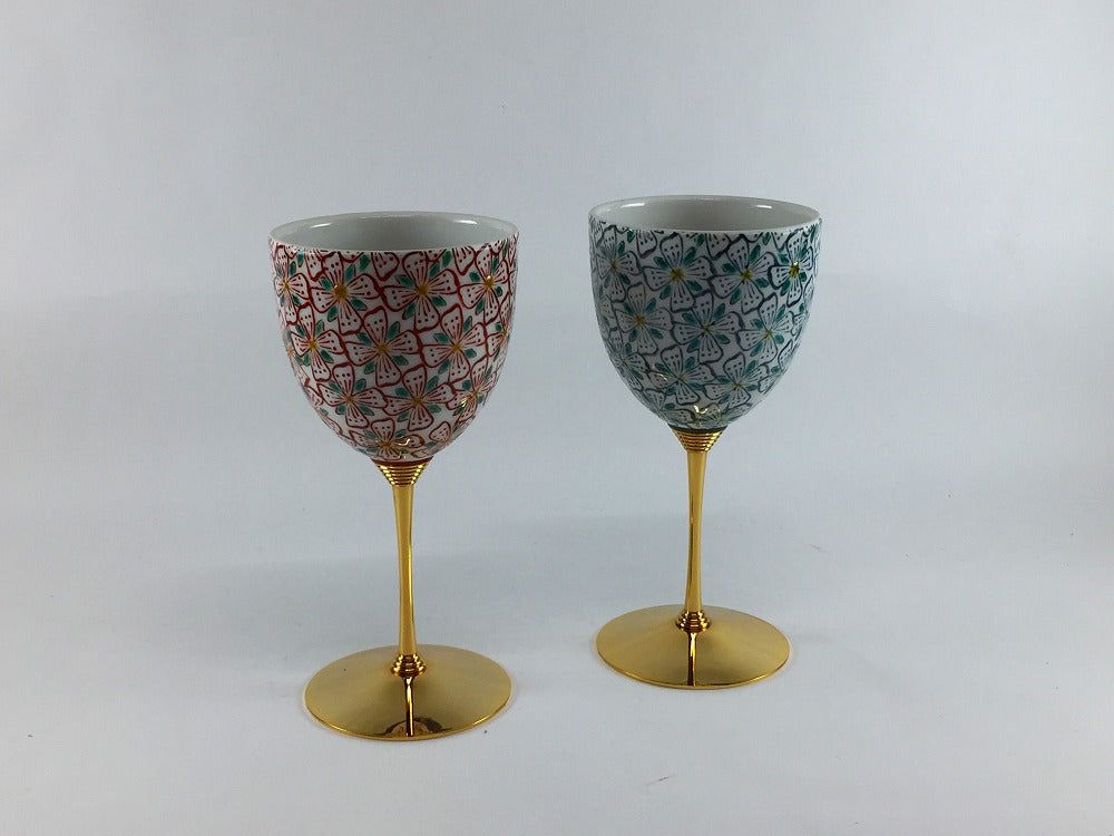 九谷焼 ペアワインカップ 花紋 170竓【仕掛ける品】【酒器 ぶどう酒 水呑み 優勝杯】