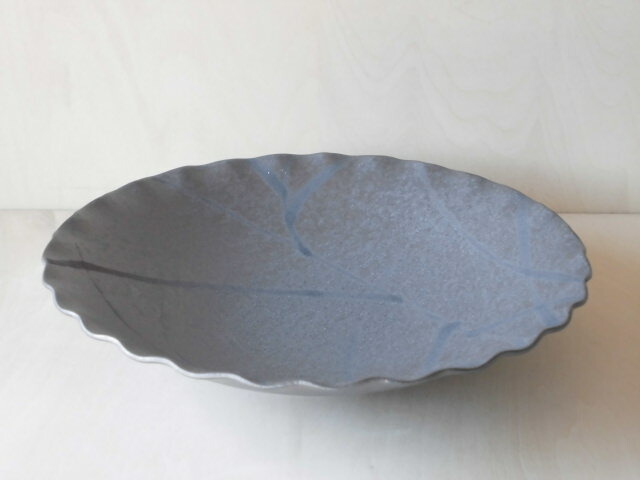 有田焼 瑞峯窯(原重製陶所) 鉄釉芦絵波渕8寸鉢【中鉢 陶磁器】