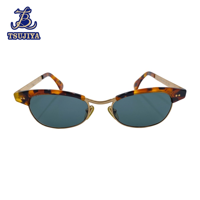 Gucci ブラウン サングラス グッチ直営店(グアム)購入品 美品 Gucci ブラウン サングラス グッチ直営店(グアム)購入品 美品