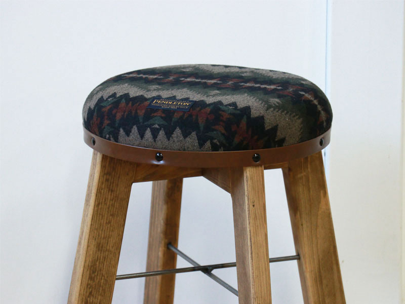 Pendleton×TurnBuckleコラボ第2弾スツールパイン材とブランケット生地の大人かわいいスツールおしゃれスツールインダストリアルリビング玄関ダイニング椅子イスチェアアイアンレザー男前レトロ