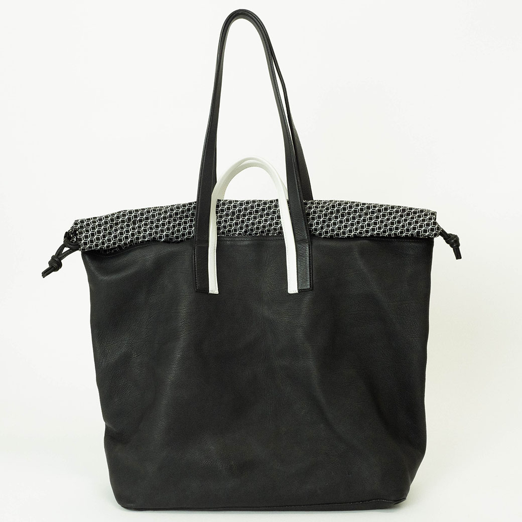 ピエールアルディ PIERRE HARDY バッグ ツイン トートバッグ 巾着 カバ ブラック 黒