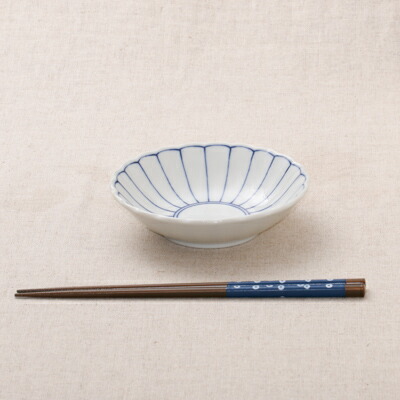 菊花紋小鉢13.8cm浅鉢和食器煮物鉢ボウル日本製美濃焼日本料理定番インスタ映え