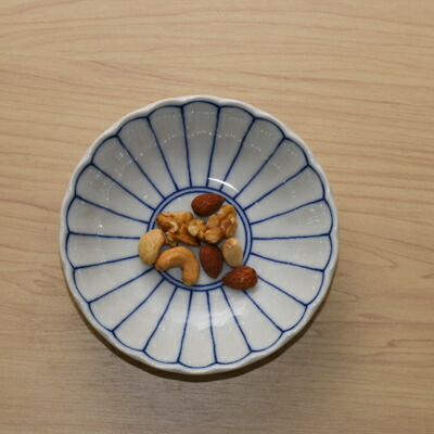 菊花紋小鉢13.8cm浅鉢和食器煮物鉢ボウル日本製美濃焼日本料理定番インスタ映え