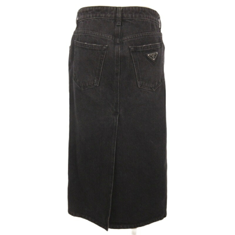 【中古】プラダ PRADA ３角形ロゴタイプ ロゴタイプ一皿 ジーンズ きつい スコート 黒いこと 38S ☆AA★ レディース 【ベクター 古着】 260405