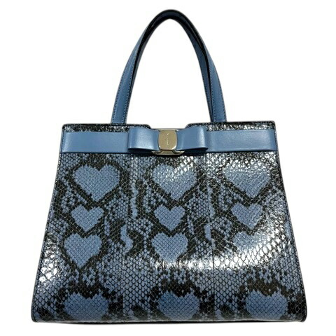 【中古】サルヴァトーレフェラガモ Salvatore Ferragamo ショルダーバッグ ハンドバッグ トートバッグ 2WAY ラブ スネークスキン パイソン柄 ヘビ柄 ハート ヴァラ リボン シルバー金具 マグネット開閉 青 ブルー 水色 黒 ブラック レディース 【ベクトル 古着】 260129｜ブランド古着の買取販売ベクトル