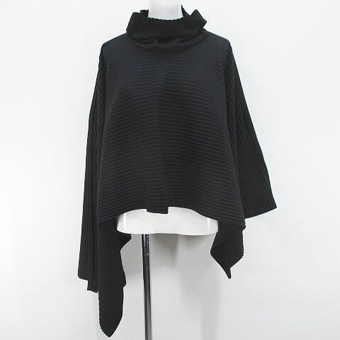 【中古】インゲボルグ INGEBORG Go with DUVETICA フリース 筋目 ポンチョ うつり変わり 黒系 黒いこと 無地 ハイネック 日本製 レディース 【ベクター 古着】 260606
