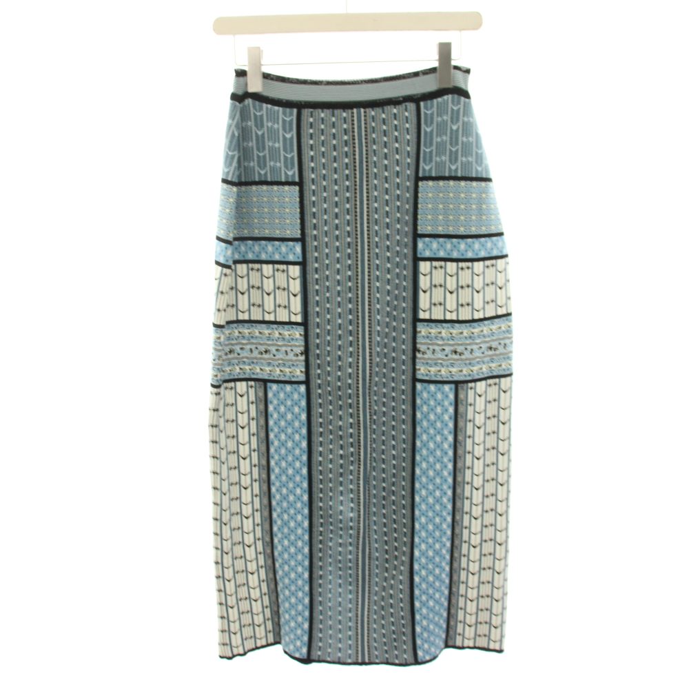 【中古】マメクロゴウチ  Mame Kurogouchi Geometric Pattern Knitted Skirt 編み物スコート タイトスカート マキシ ロング 薄っぺら 総柄 2 水色 ともし火青み 白 白いこと MM25SS-KN087 /HN レディース 【ベクター 古着】 260423
