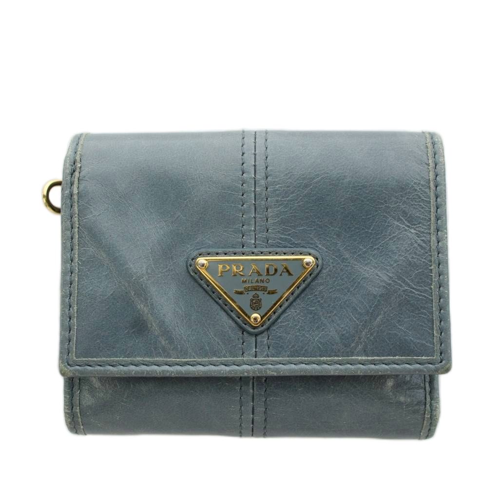 【中古】プラダ PRADA ３角形一皿 ３角形ロゴタイプ ホンブルグ帽見て呉れ 札入れ 三つ折り 御釣り入れ なめし革 青色薄墨色 65231 /AN22 ■OH レディース 【ベクター 古着】 260513