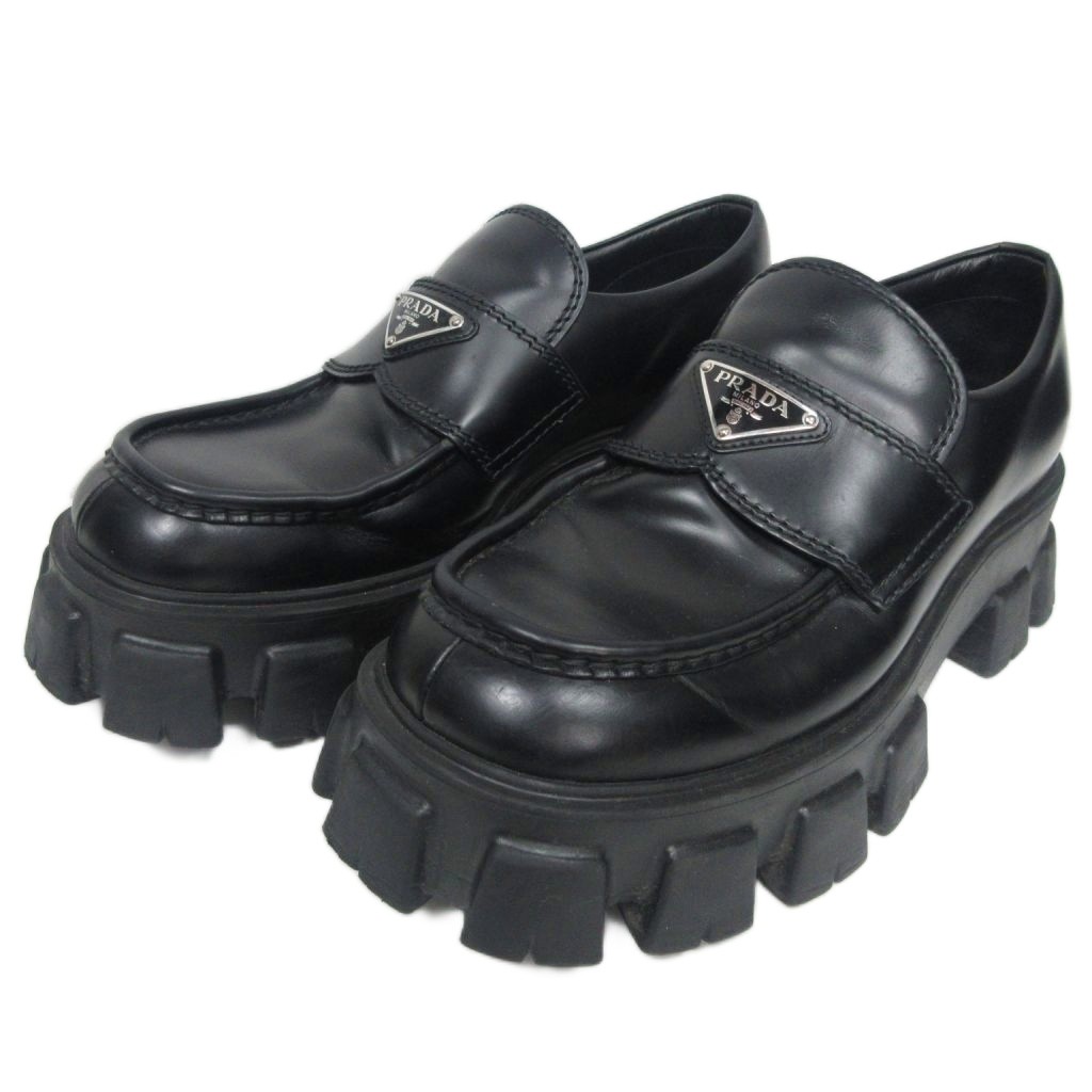 【中古】プラダ PRADA 25SS モノ栗鼠 ブラッシュドレザー 置き目毛皮 ３角形一皿 ３角形ロゴタイプ 厚底 プラットホーム シューズ 7 黒 黒いこと 2DE129 ■MNK5 メンズ 【ベクター 古着】 260207
