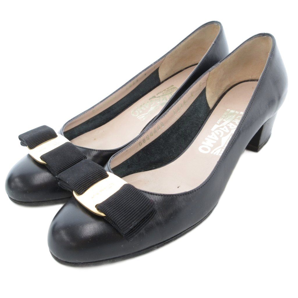 未使用品　salvatore ferragamo ヴァラリボンパンプス　ブラック フェラガモヴァラ6 1/2