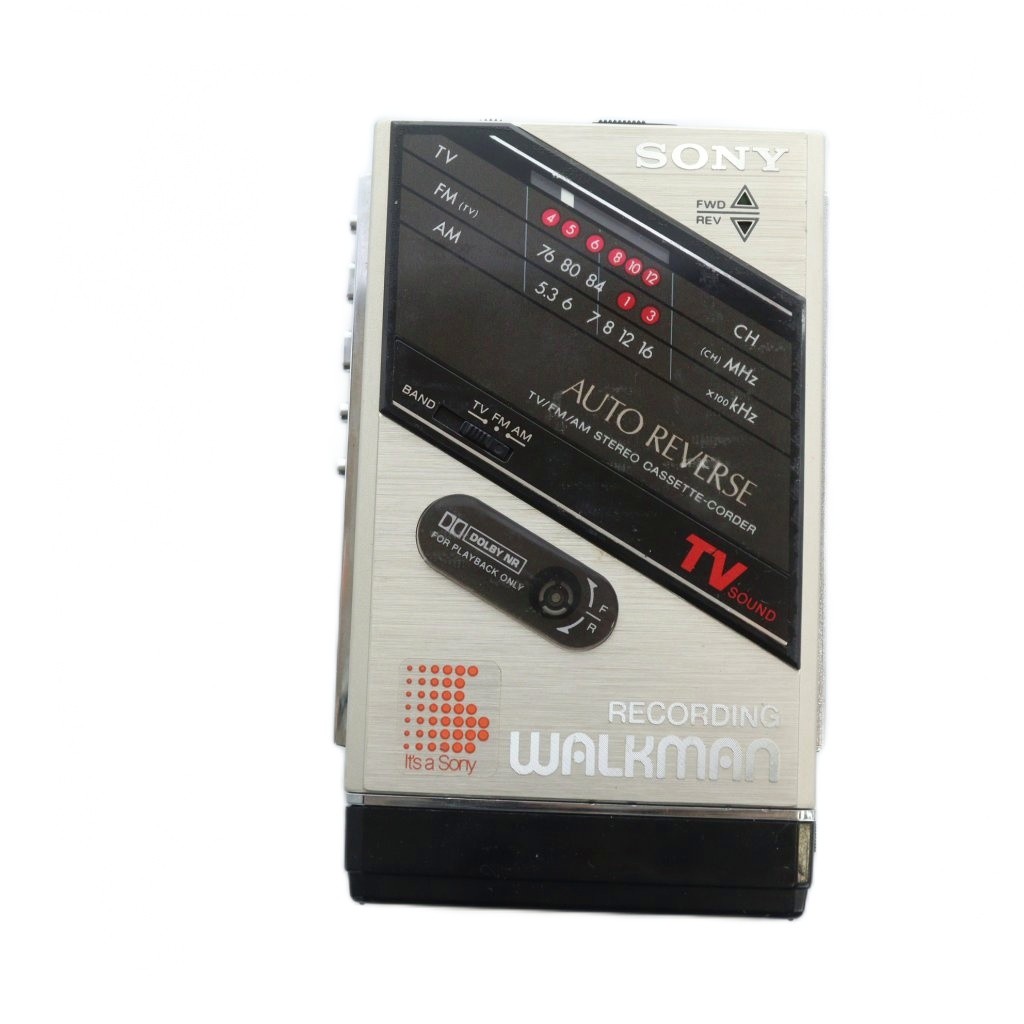 【中古】ソニー SONY WM-F202 WALKMAN ウォークマン 携帯型電気蓄音機 本体 ロゴタイプ しろがね色色 通電突きとめる済 ジャンク品 ■GY11 /MQ 余分の物 【ベクター 古着】 260526