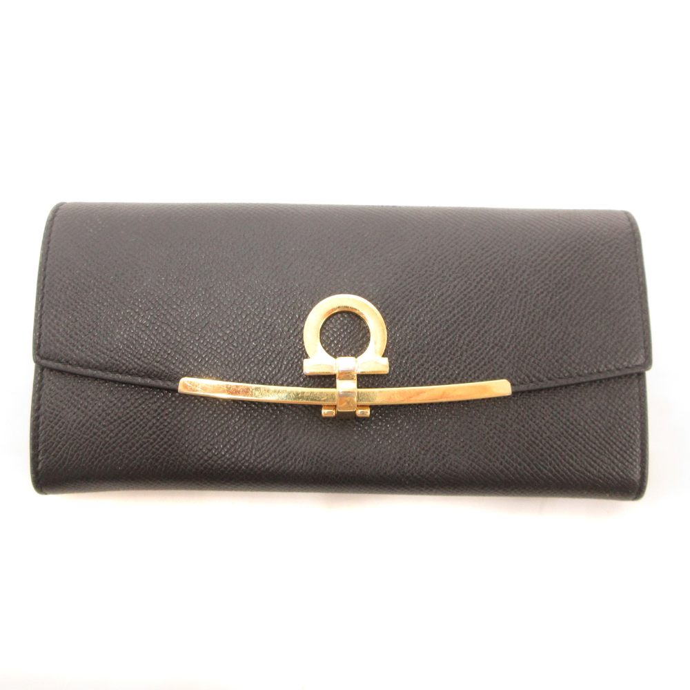 【中古】サルヴァトーレフェラガモ Salvatore Ferragamo 長財布 ウォレット レザー シボ革 ガンチーニフック 黒 ブラック /JS ■GY11 レディース 【ベクトル 古着】 260212