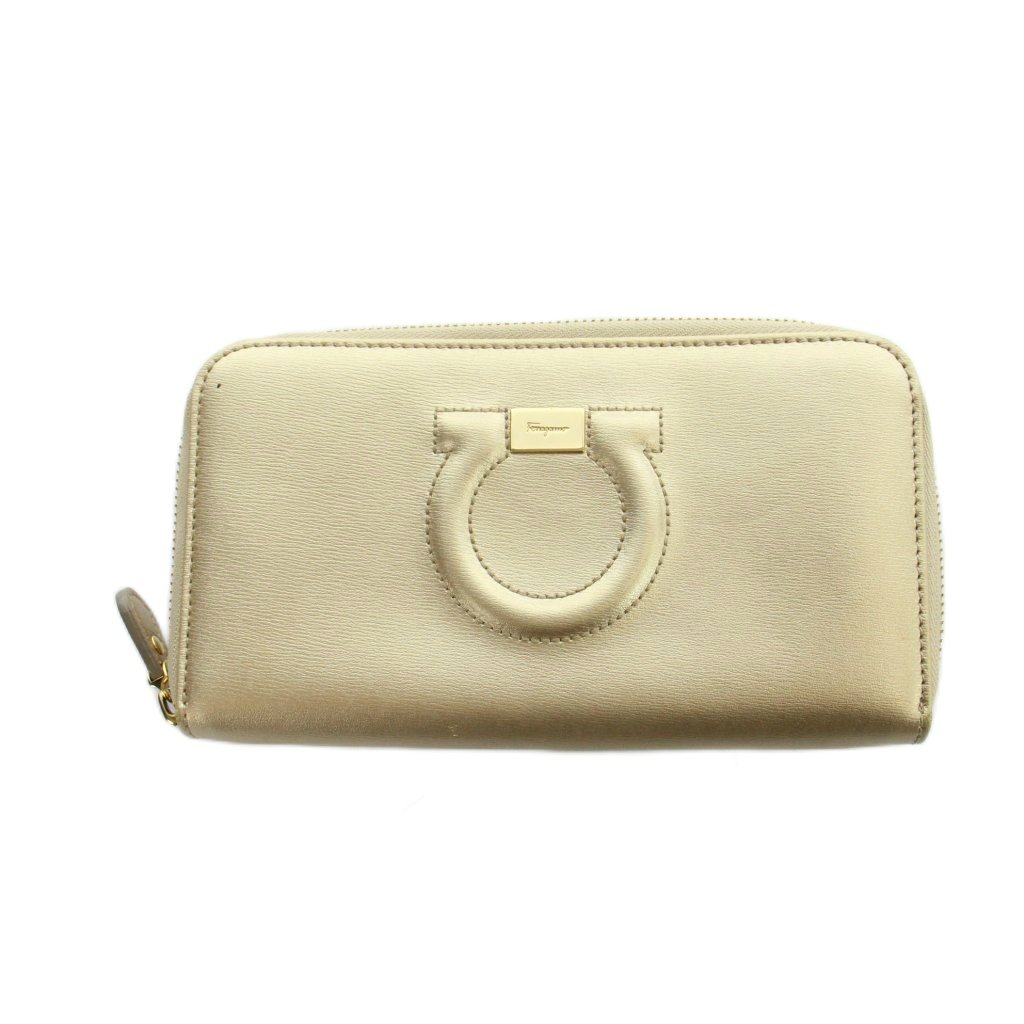 【中古】サルヴァトーレフェラガモ Salvatore Ferragamo 長財布 ウォレット ラウンドファスナー レザー ロゴ ガンチーニ ゴールド色 ■GY18 /MQ レディース 【ベクトル 古着】 260324