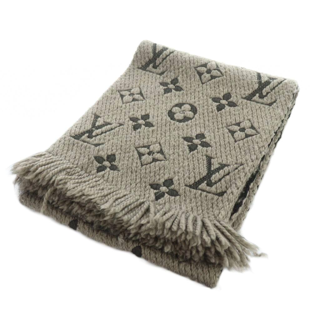 【中古】ルイヴィトン LOUIS VUITTON M72242 エシャルプ ロゴタイプ気違い えり巻き 羊毛 絹混 地絹混 モノグラム 薄墨色 ■GY18 /MQ ■OH レディース 【ベクター 古着】 260218