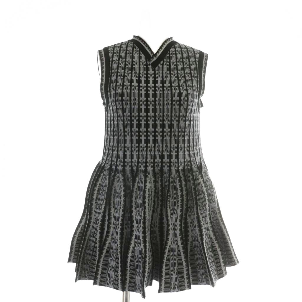 【中古】マメクロゴウチ Mame Kurogouchi 25SS Lantern Knitted Volume Top ニット トップス ノースリーブ Vネック 総柄 1 S 黒 ブラック 紫 パープル MM25SS-KN037 /XZ レディース 【ベクトル 古着】 250921