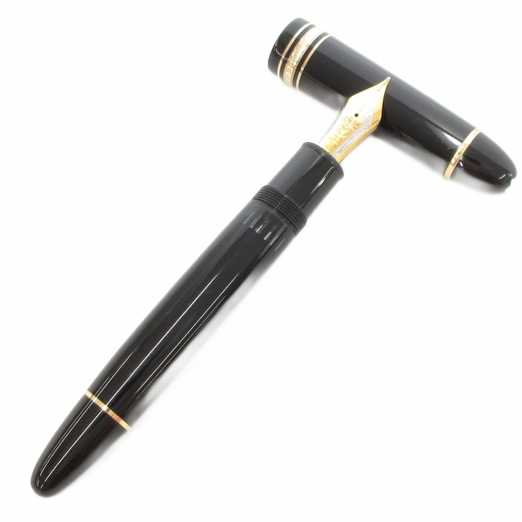 MONT BLANC 万年筆 黒 ゴールドトリム　モンブラン 11840387_1.jpg