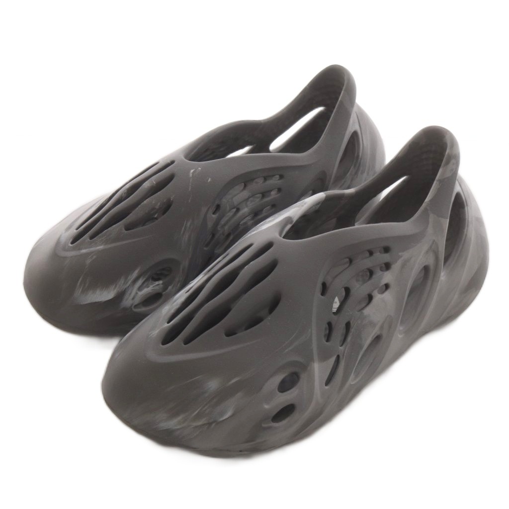 【中古】アディダス adidas 生やさしい 質問用紙 YZY FOAM RNR サンダル US10 28.5糎 薄墨色 IE4931 /AN8 メンズ 【ベクター 古着】 260504
