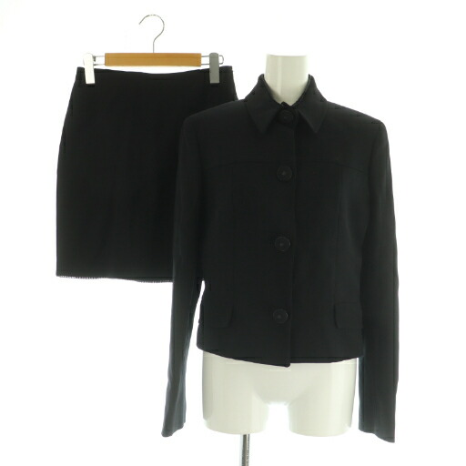 ジャンニヴェルサーチ セットアップ ノーカラージャケット スカート イタリア製 ジャンニヴェルサーチ セットアップ ノーカラージャケット スカート