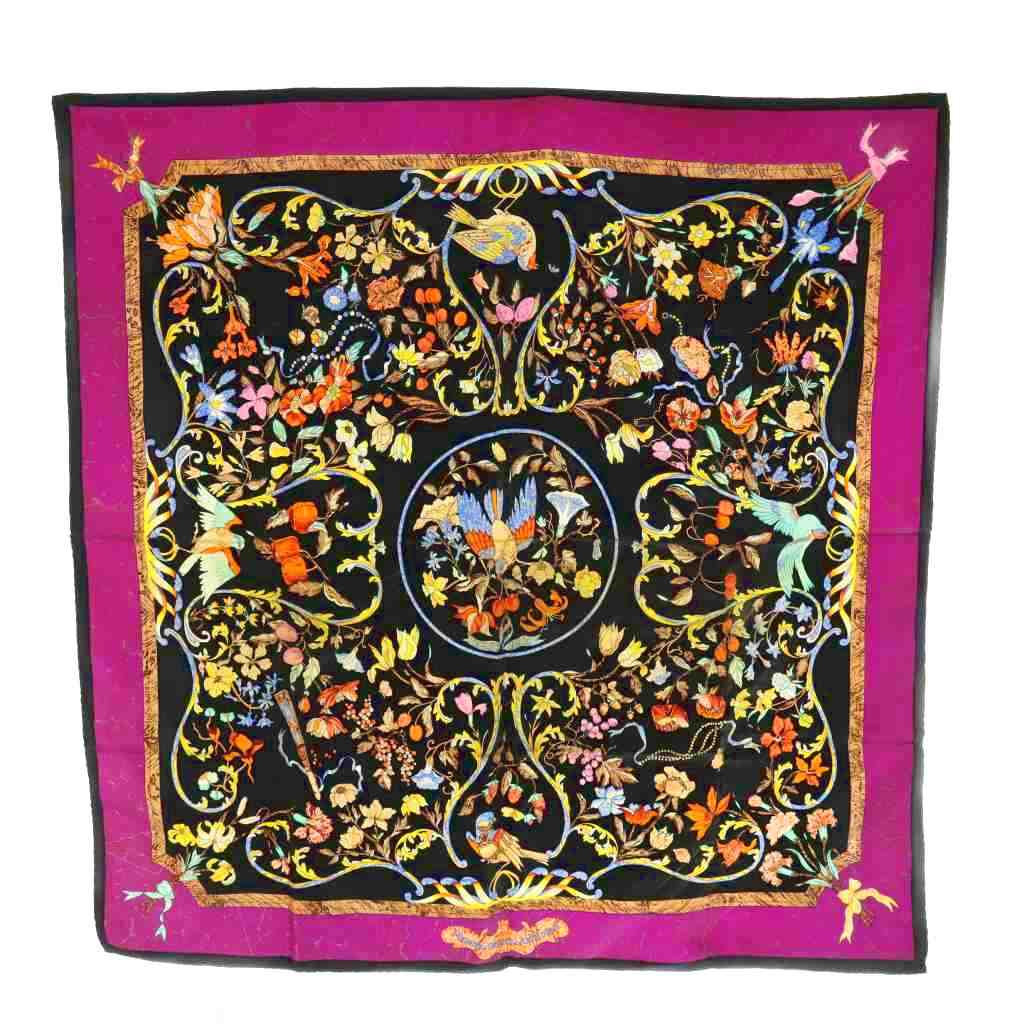 【中古】エルメス HERMES ピエール ドリアン エ ドクシダン pierres d orient et d occident オリエントの石と西洋の石捏ち上げる カレ90 えり巻き マルチ色つや 紫 パープル 黒 黒いこと /SS ■os ■OH レディース 【ベクター 古着】 260306