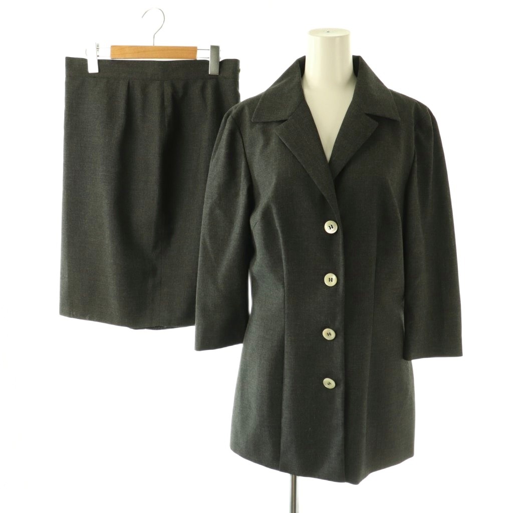 【中古】ドルチェ&ガッバーナ ドルガバ DOLCE&GABBANA スーツ セットアップ ジャケット 膝丈スカート 46 グレー /SY ■OS レディース 【ベクトル 古着】 260416｜ブランド古着の買取販売ベクトル 10,452円