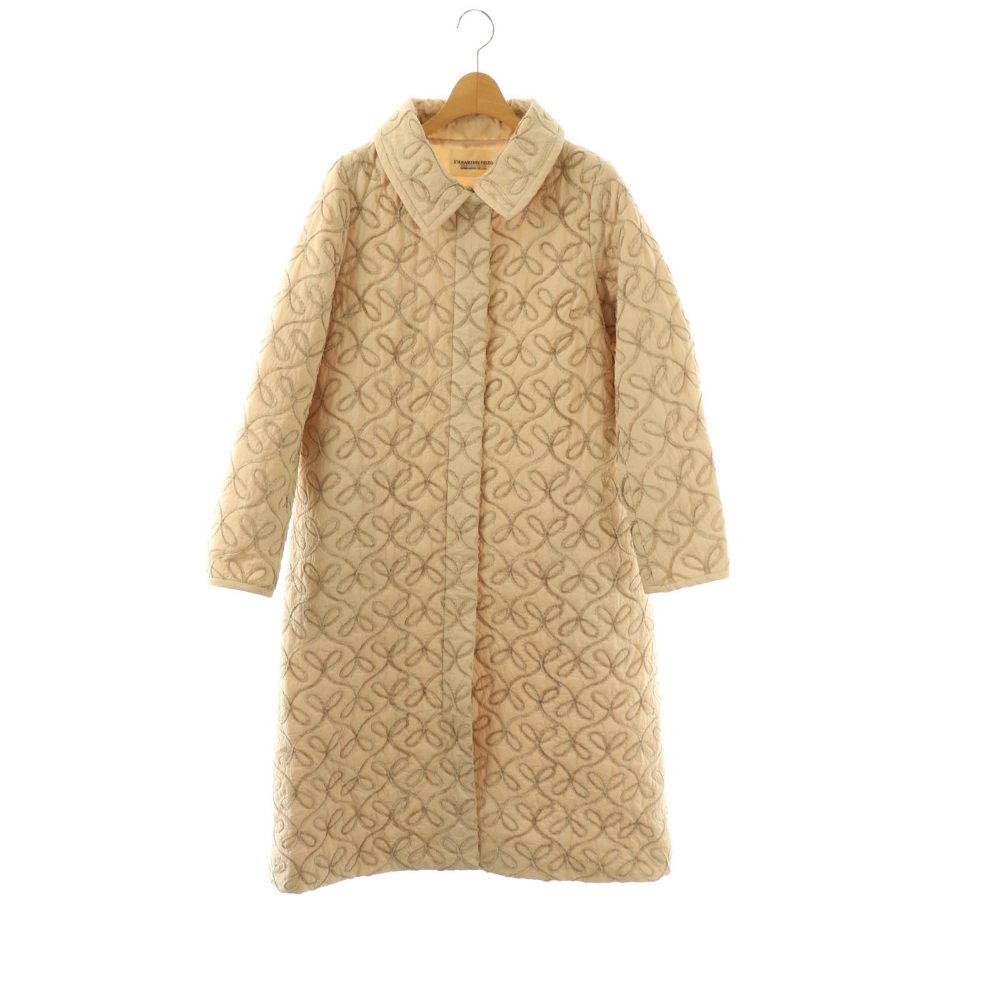 【中古】ストロベリーフィールズ STRAWBERRY-FIELDS 25AW ショッピングセンターシュロの葉刺しゅうキルトステンカラー厚地の外套 キルティング 中綿 ベージュ /ES ■os レディース 【ベクター 古着】 260423