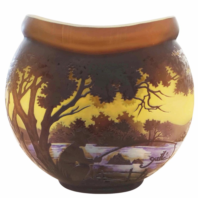 エミール　ガレ風　特大　花瓶　　被せガラス　森の中に小屋　高さ35cm エミール ガレ風 特大 花瓶 被せガラス 森の中に小屋 高さ35cm