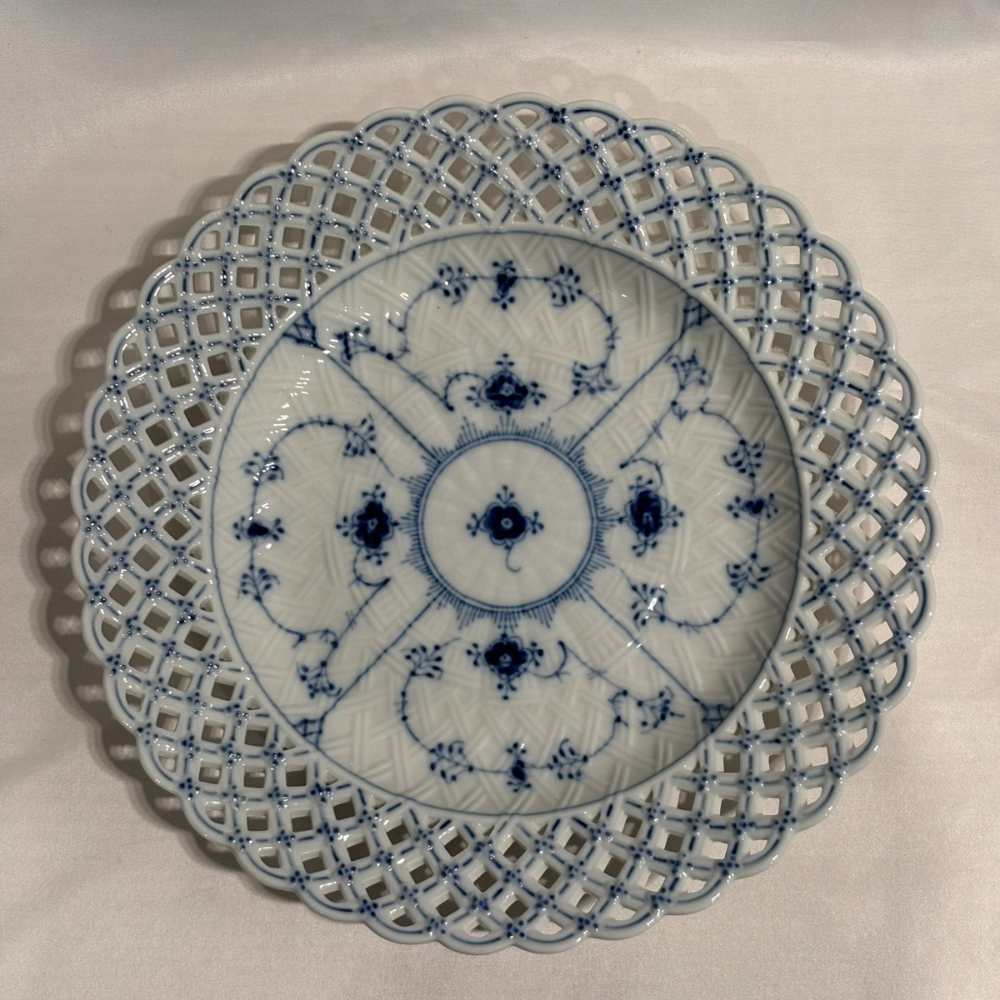 【中古】ロイヤルコペンハーゲン ROYAL COPENHAGEN 希少 ブルーフルーテッド プレート フルレース 白 ホワイト 青 ブルー その他 【ベクトル 古着】 260421｜ブランド古着の買取販売ベクトル