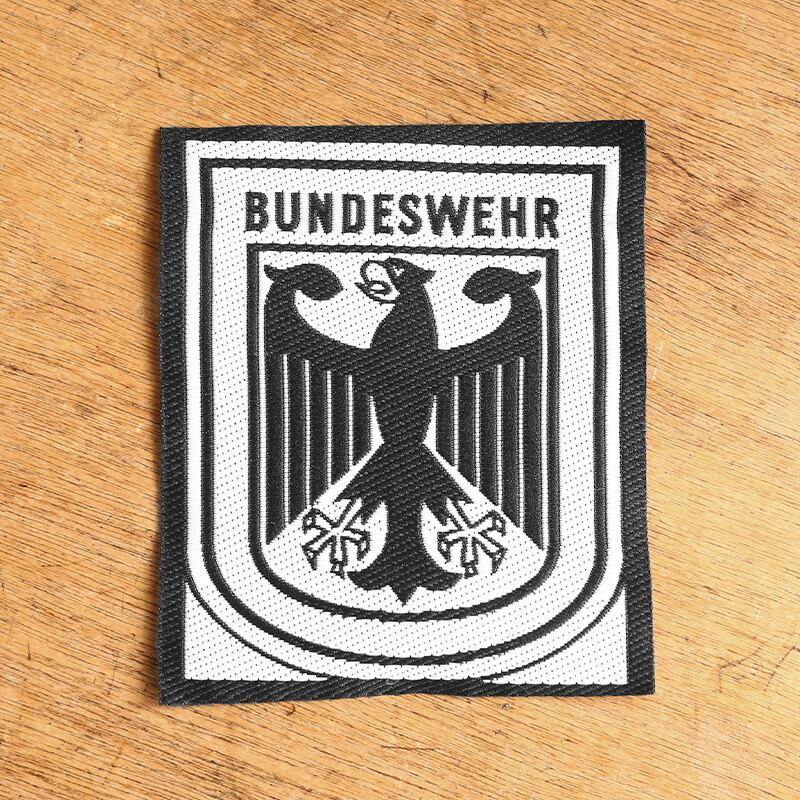 実物 新品 デッドストック ドイツ軍 Bundeswehr パッチ ワッペン ブラックフレーム ミリタリー アドラーロゴ マーク 軍放出品 軍モノ 鷲 夏 新作 Waiper 超話題新作