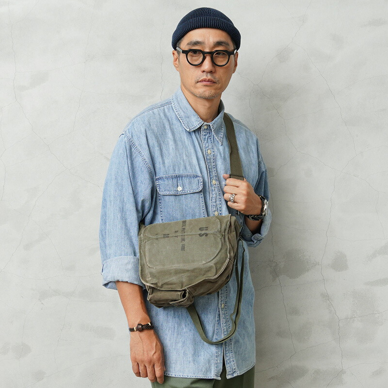 実物 新品 デッドストック スイス軍 PVC RADIO ショルダーバッグ
